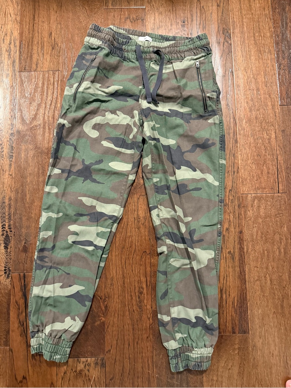 TNA Camo Jogger Pants - Green Camouflage